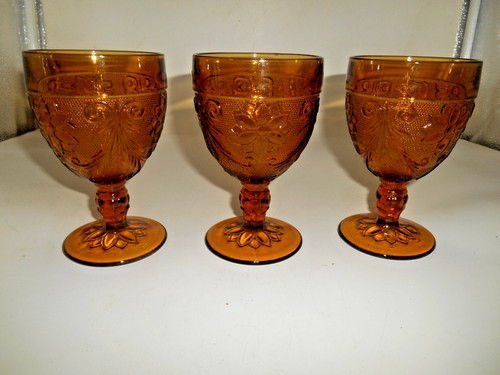 Pretty set vintage - pretty, of